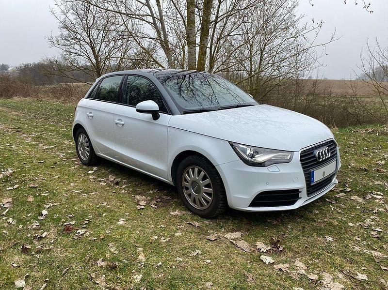 Gebraucht Audi A1 Sportback Ambition 122 PS (89 kW) 2012 Weiß Kleinwagen
