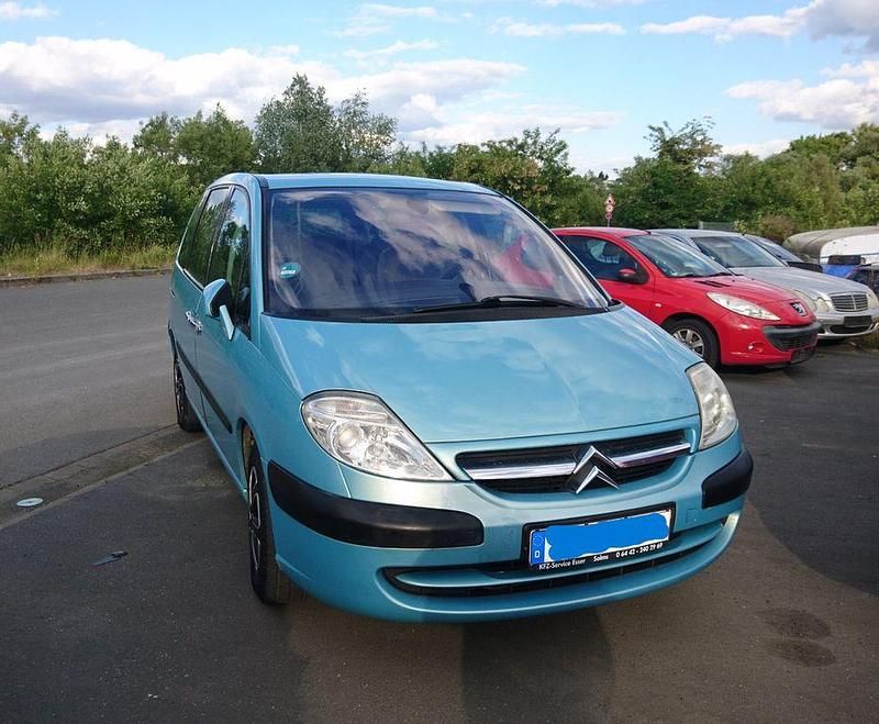 Grün Gebraucht 2003 Citroën C8 Van / Kleinbus | 999 € (Fairer Preis) - Bild 1/4