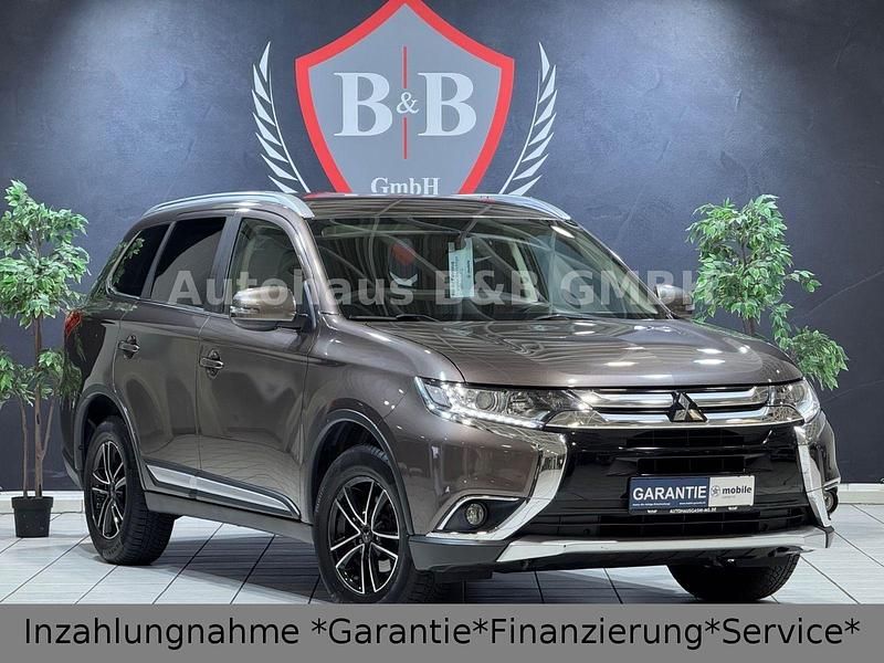 Gebraucht Mitsubishi Outlander Edition 150 PS (110 kW) 2018 Braun SUV