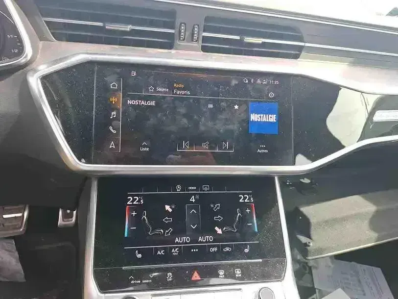 Gebraucht Audi A6 S-Line 204 PS (150 kW) 2021 Mythosschwarz metallic Kombi