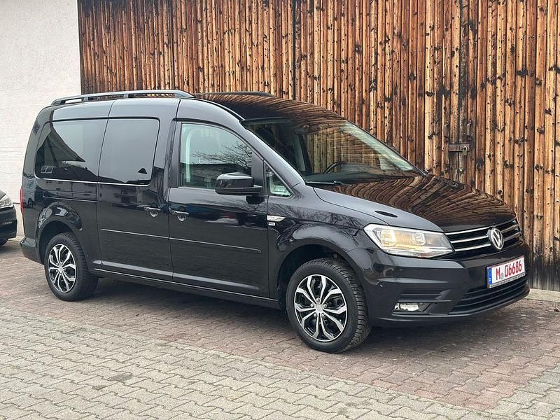 Gebraucht VW Caddy Maxi Comfortline 102 PS (75 kW) 2016 Schwarz Van / Kleinbus