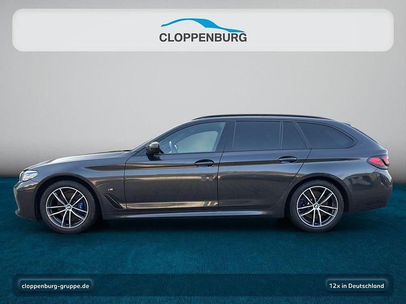 Gebraucht BMW 530 M Sport 252 PS (185 kW) 2021 Sophistograu brillanteffekt Kombi