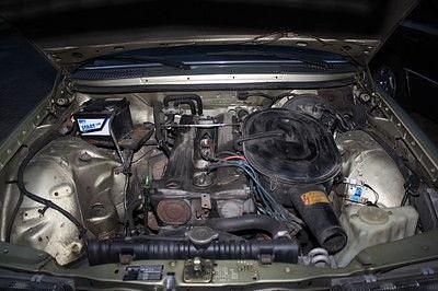 Gebraucht Mercedes E280 185 PS (136 kW) 1981 Grün metallic Limousine