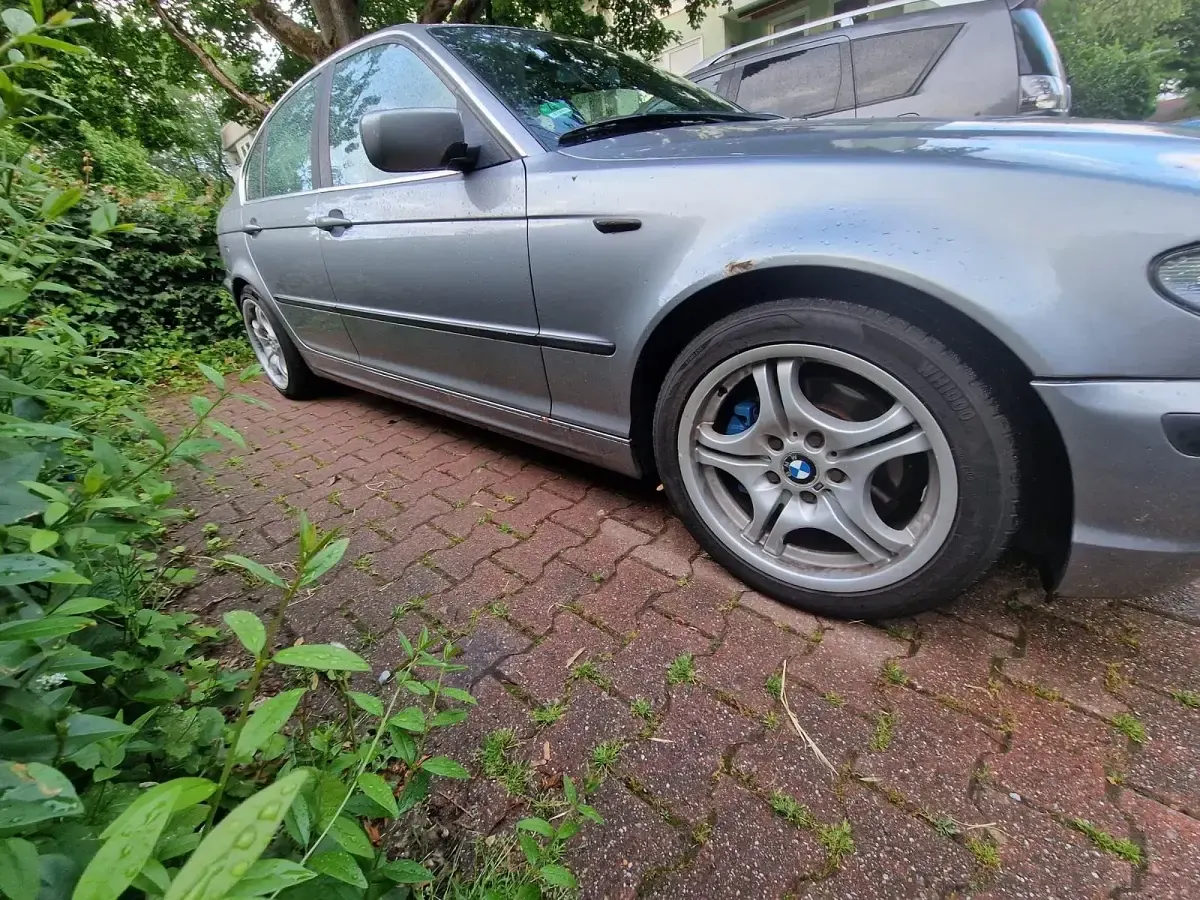 Gebraucht BMW 325 192 PS (141 kW) 2003 Grau Limousine