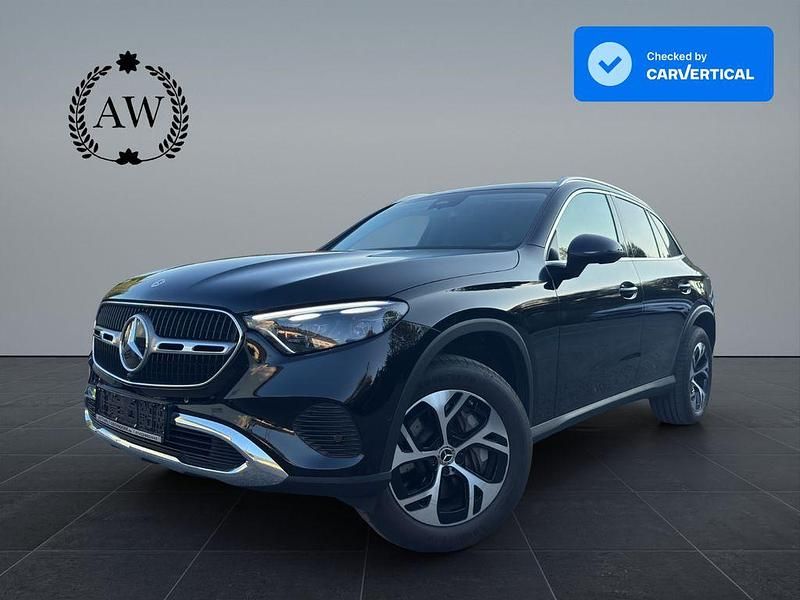 Gebraucht Mercedes GLC300e Avantgarde 313 PS (230 kW) 2024 Schwarz SUV