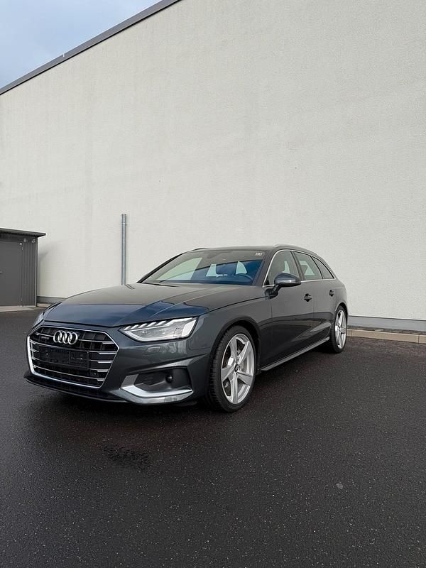 Gebraucht Audi A4 Advanced 190 PS (139 kW) 2020 Grau Kombi