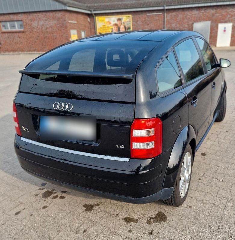 Second-hand Audi A2 75 CP (55 kW) 2001 Negru Hatchback