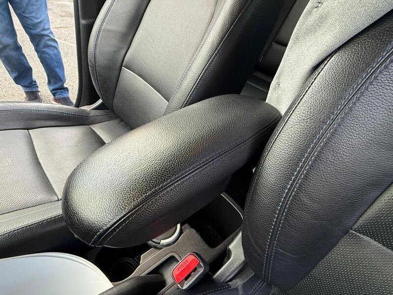 Schwarz Gebraucht 2014 Hyundai ix20 Edition Van / Kleinbus | 7.490 € (Guter Preis) - Bild 1/4