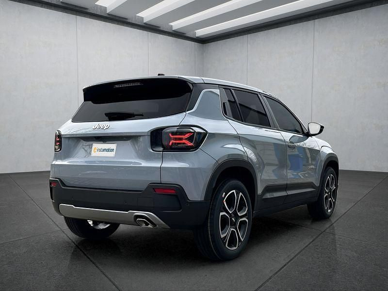 Neu Jeep Avenger 101 PS (74 kW) 2025 Grau SUV