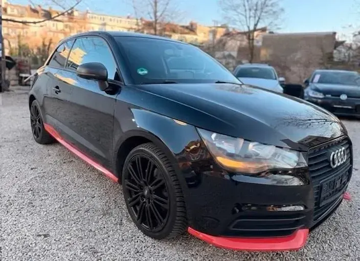 Gebraucht Audi A1 105 PS (77 kW) 2011 Schwarz Kleinwagen