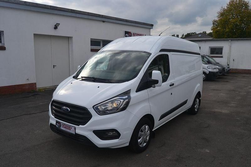 Gebraucht Ford Transit Custom Trend 131 PS (96 kW) 2018 Weiß Van / Kleinbus