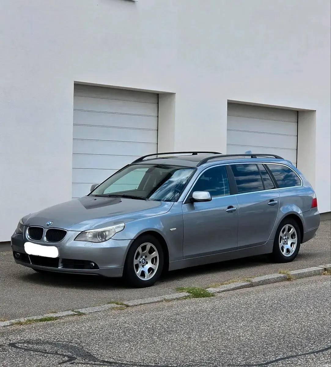 Gebraucht BMW 520 177 PS (130 kW) 2008 Grau Limousine