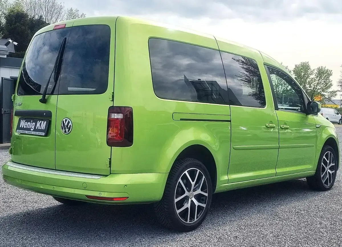 Używany VW Caddy Maxi Trendline 125 KM (91 kW) 2019 Zielony Minivan