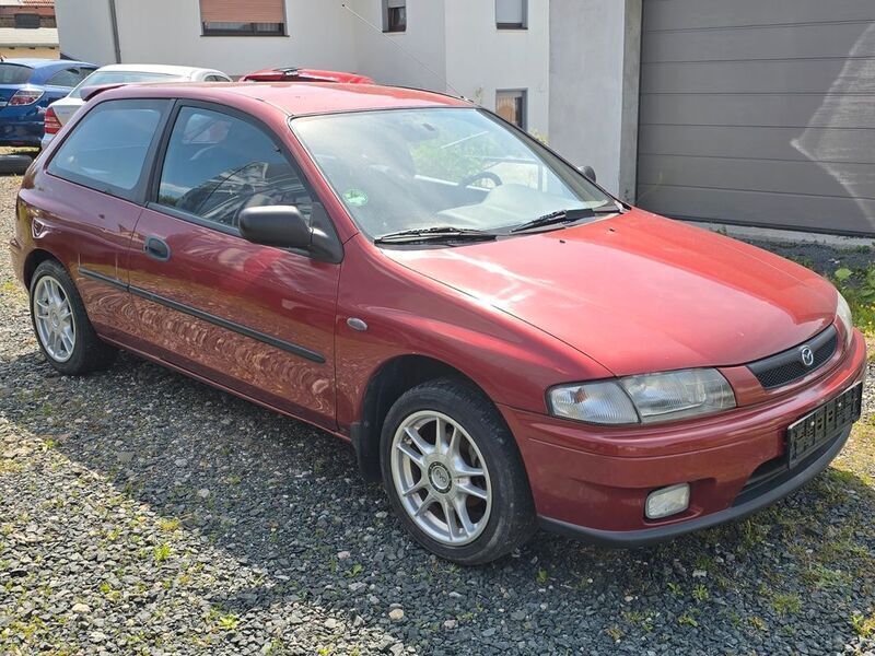 Rot Gebraucht 1998 Mazda 323 Kleinwagen | 999 € (Fairer Preis) - Bild 1/4