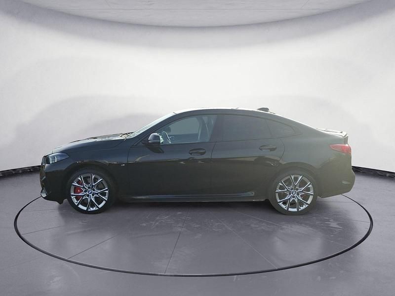 Gebraucht BMW 220 Performance 178 PS (130 kW) 2024 Schwarz Coupé