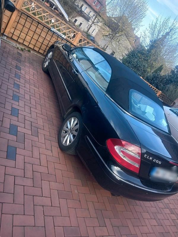 Gebraucht Mercedes CLK200 160 PS (117 kW) 2003 Schwarz Cabrio