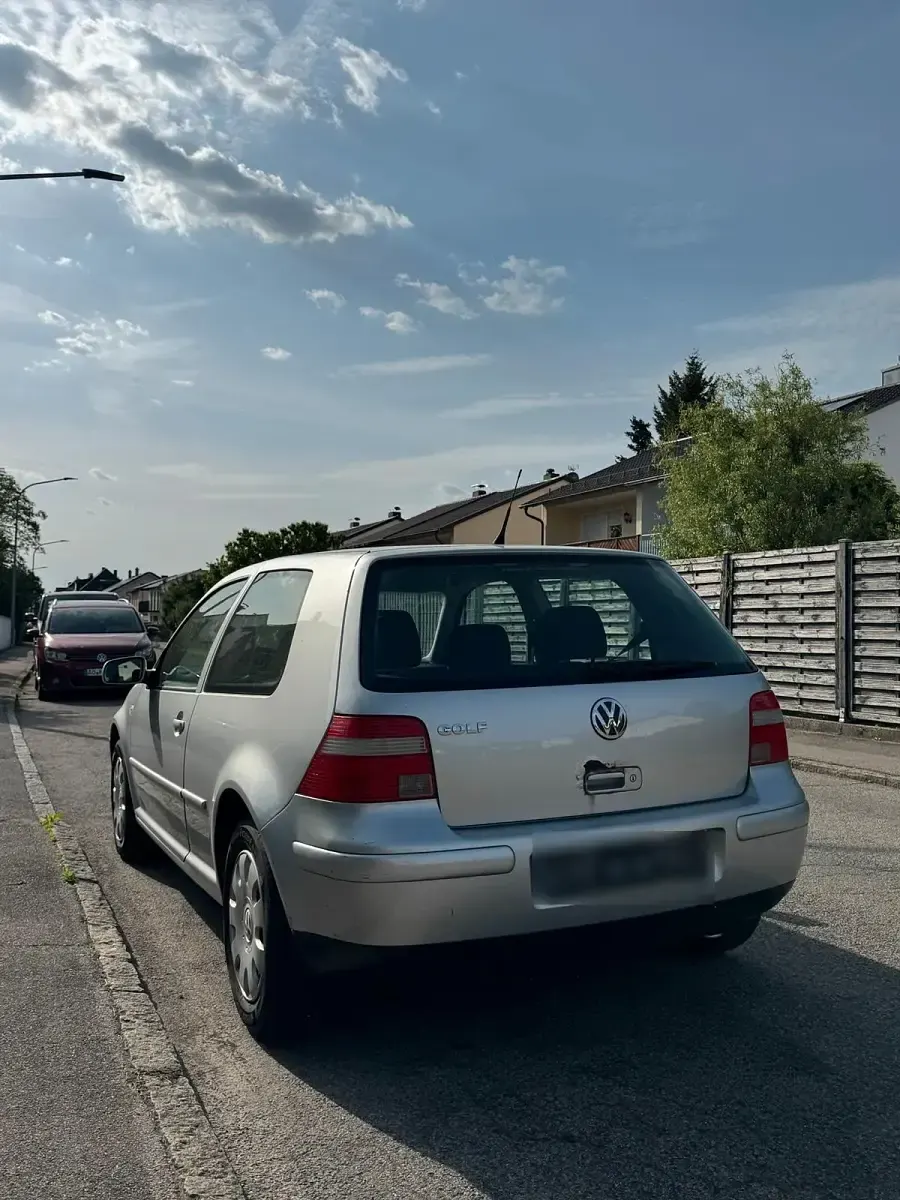 Gebraucht VW Golf IV Pacific 75 PS (55 kW) 2003 Silber Kleinwagen