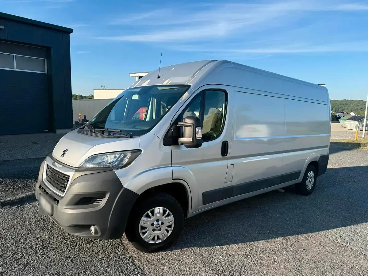 Gebraucht Peugeot Boxer 131 PS (96 kW) 2017 Van