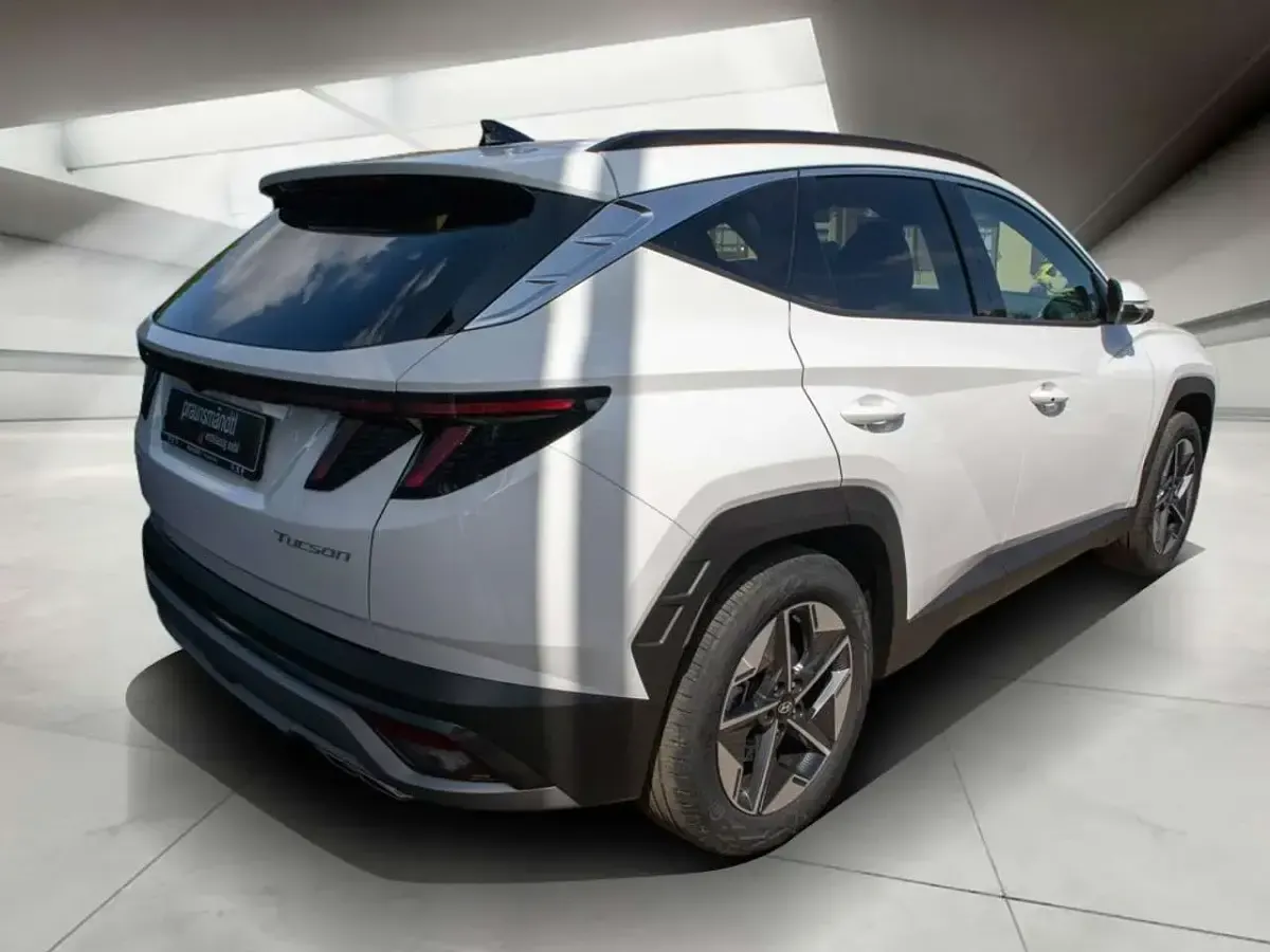 Neu Hyundai Tucson Trend 136 PS (100 kW) 2026 Atlas white / sol SUV