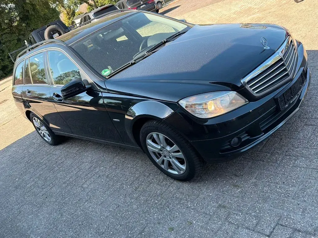 Gebraucht Mercedes C200 136 PS (100 kW) 2010 Schwarz Kombi