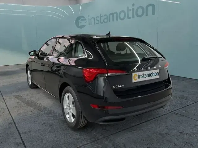 Gebraucht Skoda Scala Ambition 110 PS (80 kW) 2022 Schwarz Kleinwagen