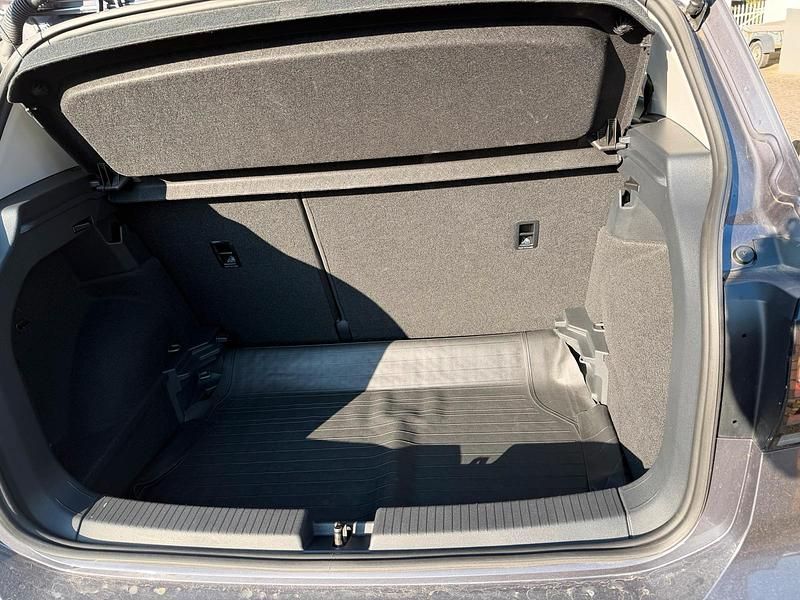 Gebraucht VW T-Roc Active 95 PS (69 kW) 2021 Andere farben SUV