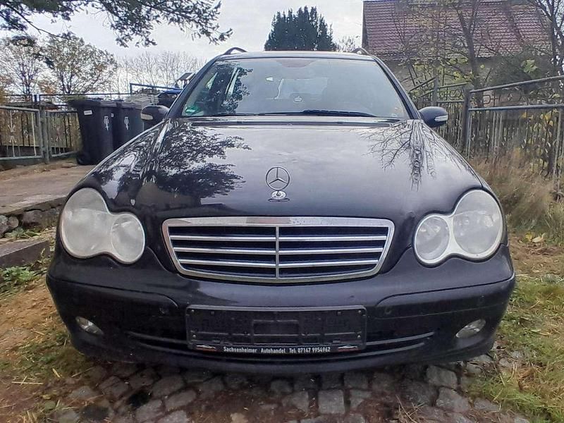 Gebraucht Mercedes C220 Elegance 150 PS (110 kW) 2007 Schwarz Kombi
