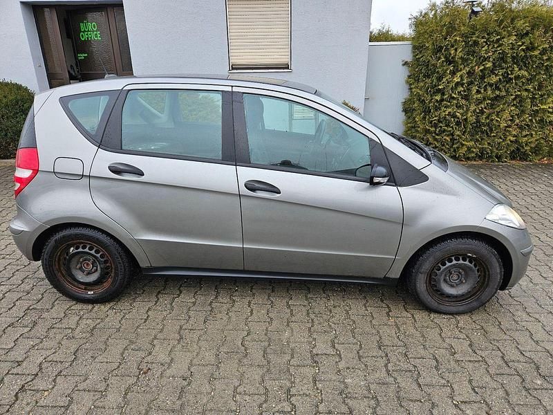 Gebraucht Mercedes A180 109 PS (80 kW) 2007 Grau Kleinwagen