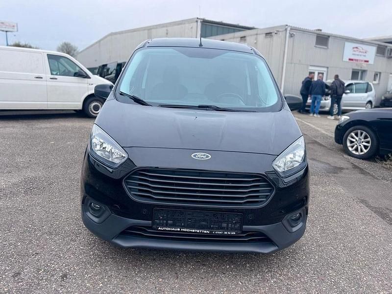 Second-hand Ford Transit 101 CP (74 kW) 2019 Negru Monovolum