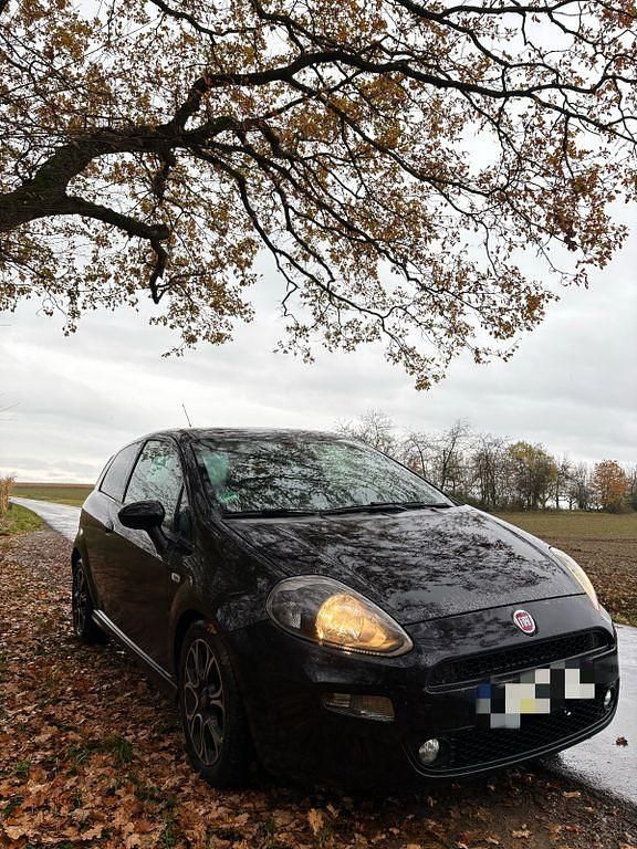 Schwarz Gebraucht 2016 Fiat Punto Evo Kleinwagen | 3.999 € (Fairer Preis) - Bild 1/4