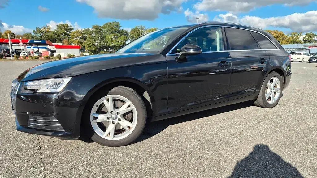 Gebraucht Audi A4 Sport 190 PS (139 kW) 2017 Schwarz Kombi