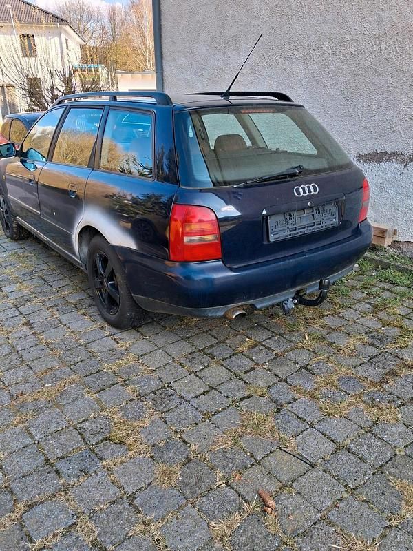 Gebraucht Audi A4 150 PS (110 kW) 1998 Andere farben Kombi