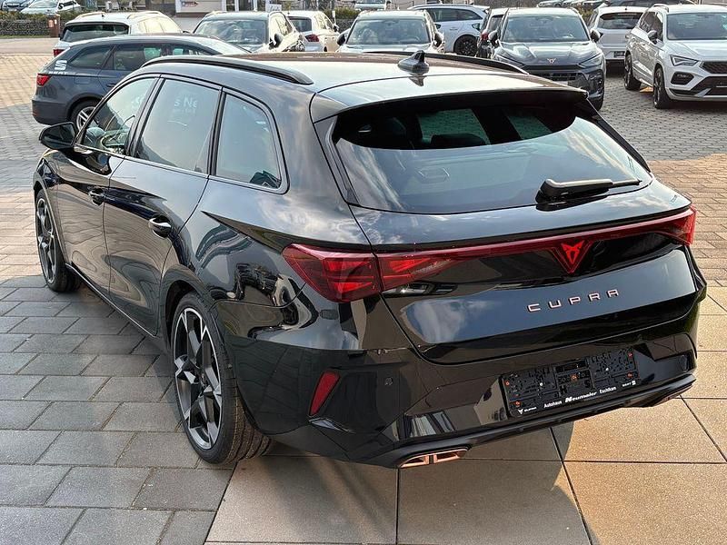 Neu Cupra Leon VZ 272 PS (200 kW) 2026 Schwarz Limousine
