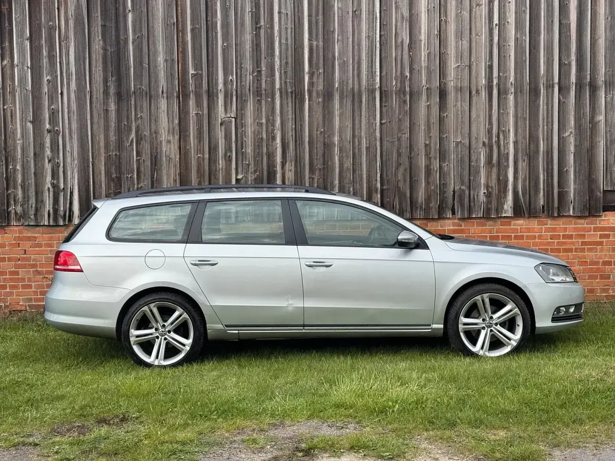 Gebraucht VW Passat 140 PS (102 kW) 2011 Silber Kombi