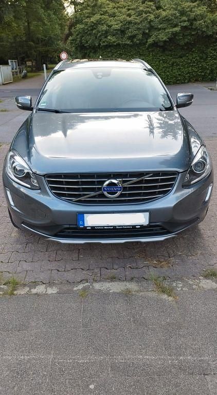 Gebraucht Volvo XC60 220 PS (161 kW) 2017 Grau SUV