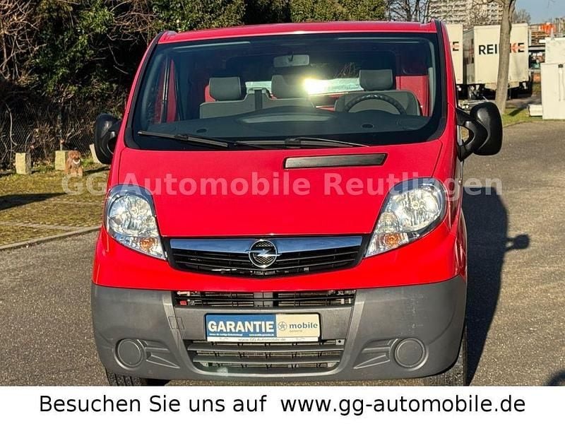 Gebraucht Opel Vivaro 114 PS (83 kW) 2013 Rot Van / Kleinbus