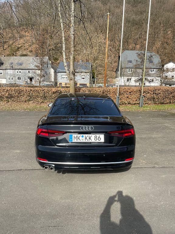 Gebraucht Audi A5 Sport 190 PS (139 kW) 2018 Schwarz Coupé