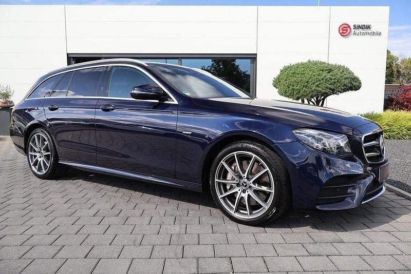 Cavansitblau metalliclack Gebraucht 2019 Mercedes E400 Sport Edition Kombi | 35.980 € (Etwas zu teuer) - Bild 1/4