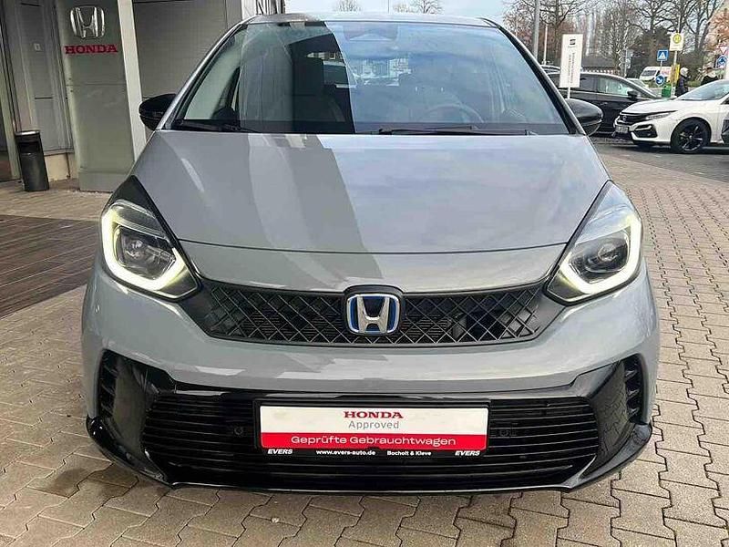 Gebraucht Honda Jazz Advance 122 PS (89 kW) 2024 Urban gray p Kleinwagen