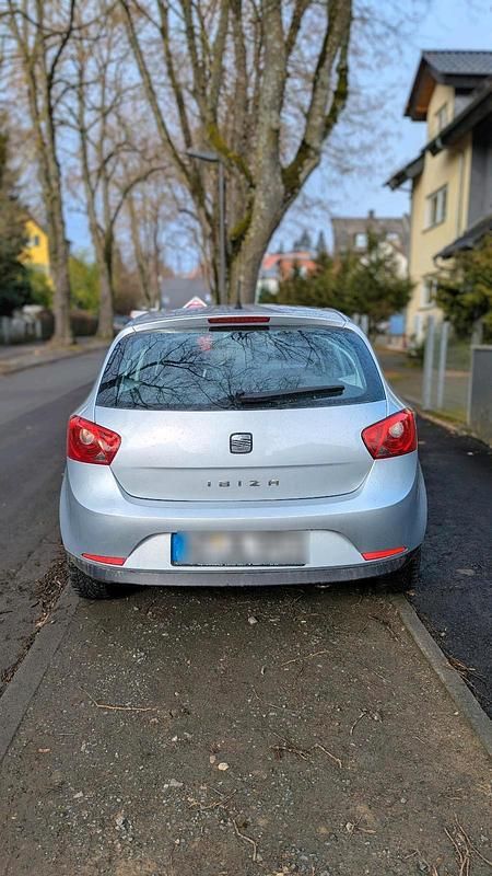 Gebraucht Seat Ibiza 86 PS (63 kW) 2010 Silber Kleinwagen
