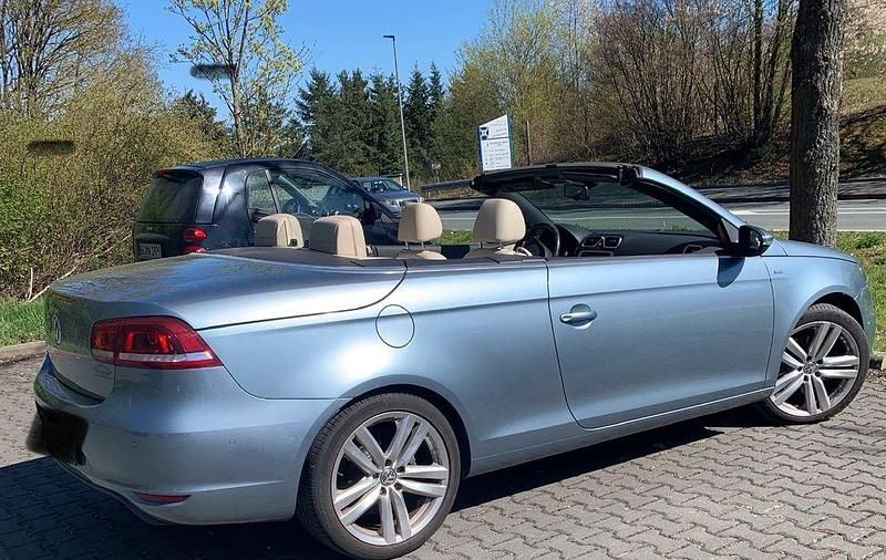 Second-hand VW Eos Cup 140 CP (102 kW) 2014 Albastru Cabrio