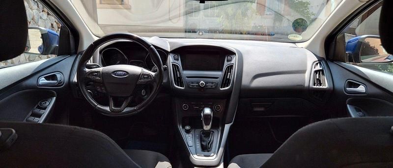 Gebraucht Ford Focus Business Edition 120 PS (88 kW) 2015 Blau Kombi