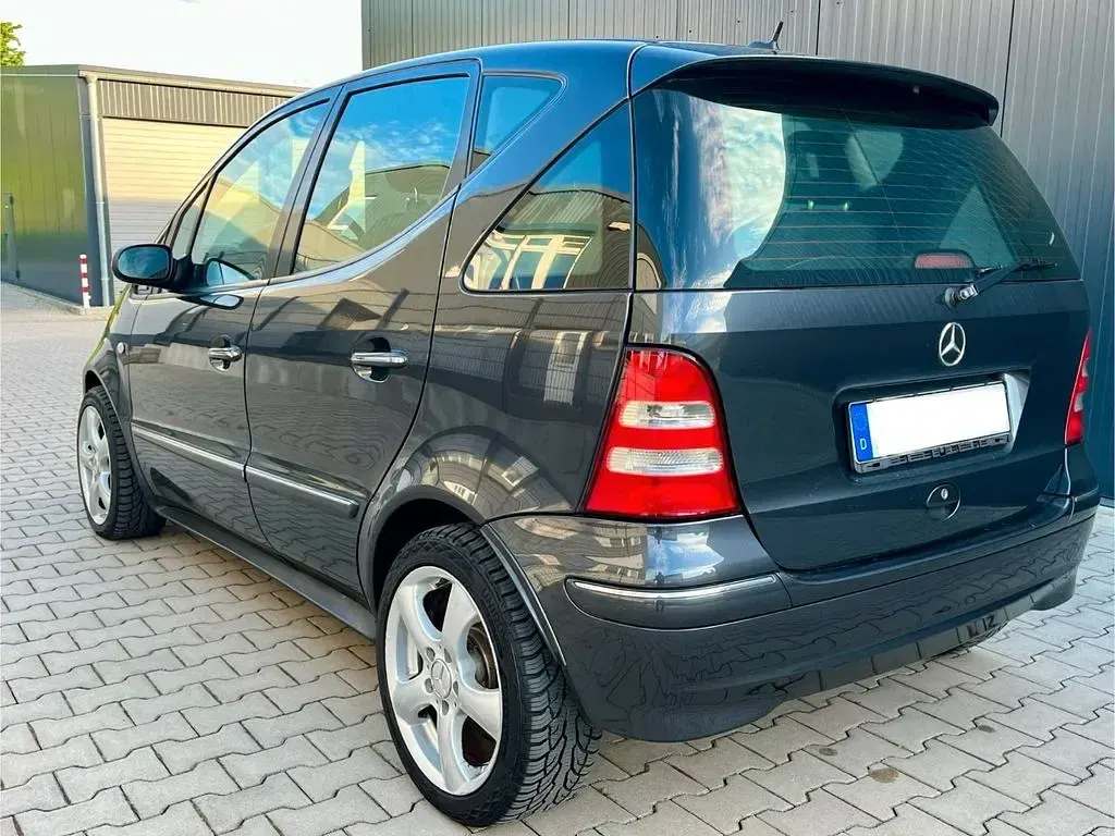 Gebraucht Mercedes A190 Elegance 125 PS (91 kW) 2002 Schwarz Kleinwagen