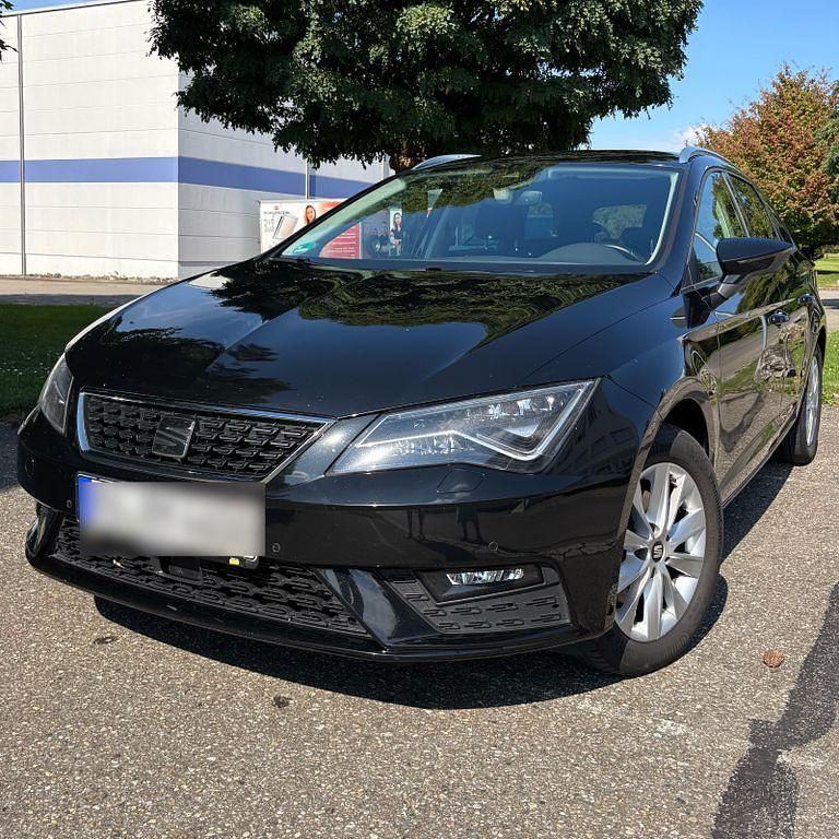 Schwarz Gebraucht 2019 Seat Leon ST Style Kombi | 12.500 € (Guter Preis) - Bild 1/4