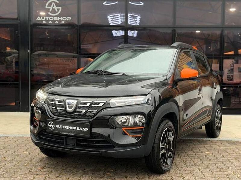 Schwarz Gebraucht 2023 Dacia Spring Comfort Plus Kleinwagen | 9.990 € (Superpreis) - Bild 1/4