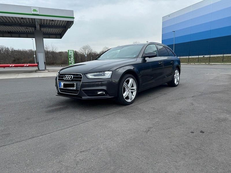 Gebraucht Audi A4 Ambiente 120 PS (88 kW) 2013 Grau Kombi