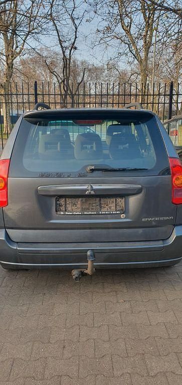 Usado Mitsubishi Space Star 111 HP (81 kW) 2003 Cinzento Monovolume