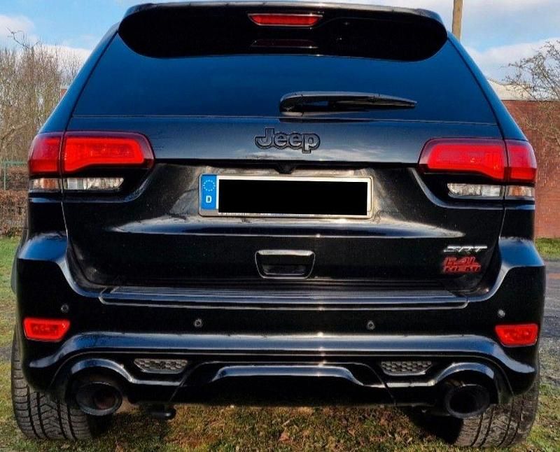 Schwarz Gebraucht 2016 Jeep Grand Cherokee SRT SUV | 35.600 € (Fairer Preis) - Bild 1/4