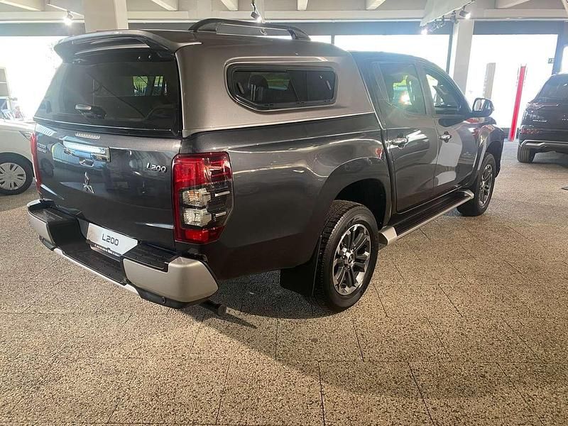 Gebraucht Mitsubishi L200 150 PS (110 kW) 2021 Pianoschwarz Pickup