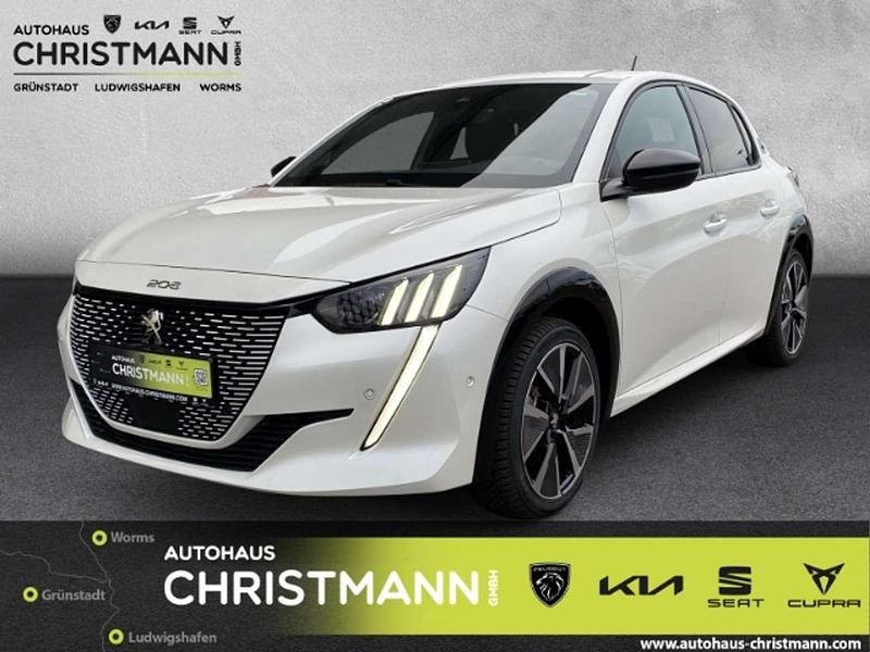 Lack weiss perlglänzend/typ au Gebraucht 2022 Peugeot e-208 GT Kleinwagen | 19.990 € (Fairer Preis) - Bild 1/4